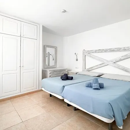 Two Bedrooms Oasi Blue Papagayo By Rentalfue Apartment Corralejo